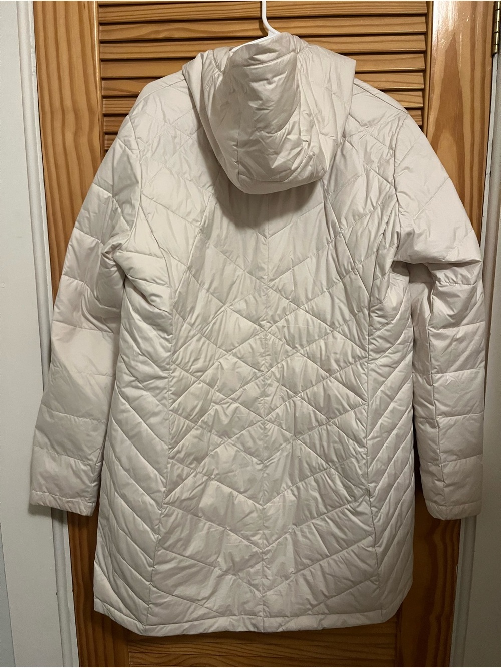 Columbia Women's Cream Hooded Lightweight Puffer Coat XL - Picture 2 of 5